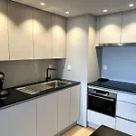 Suite 16